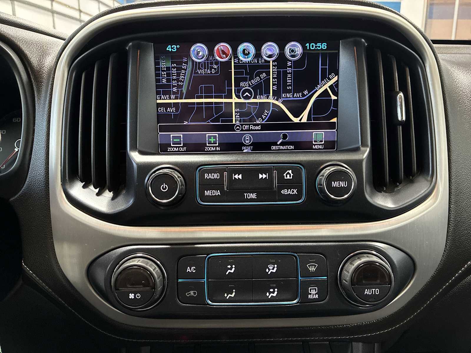 Used 2018 GMC Canyon SLT image 19