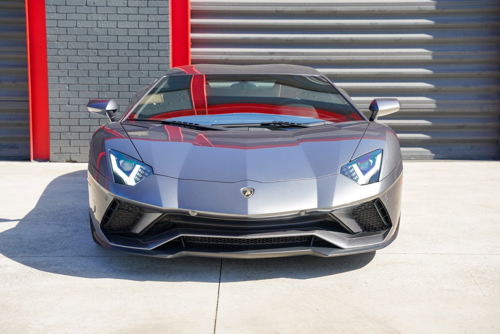 Used 2017 Lamborghini Aventador S image 9