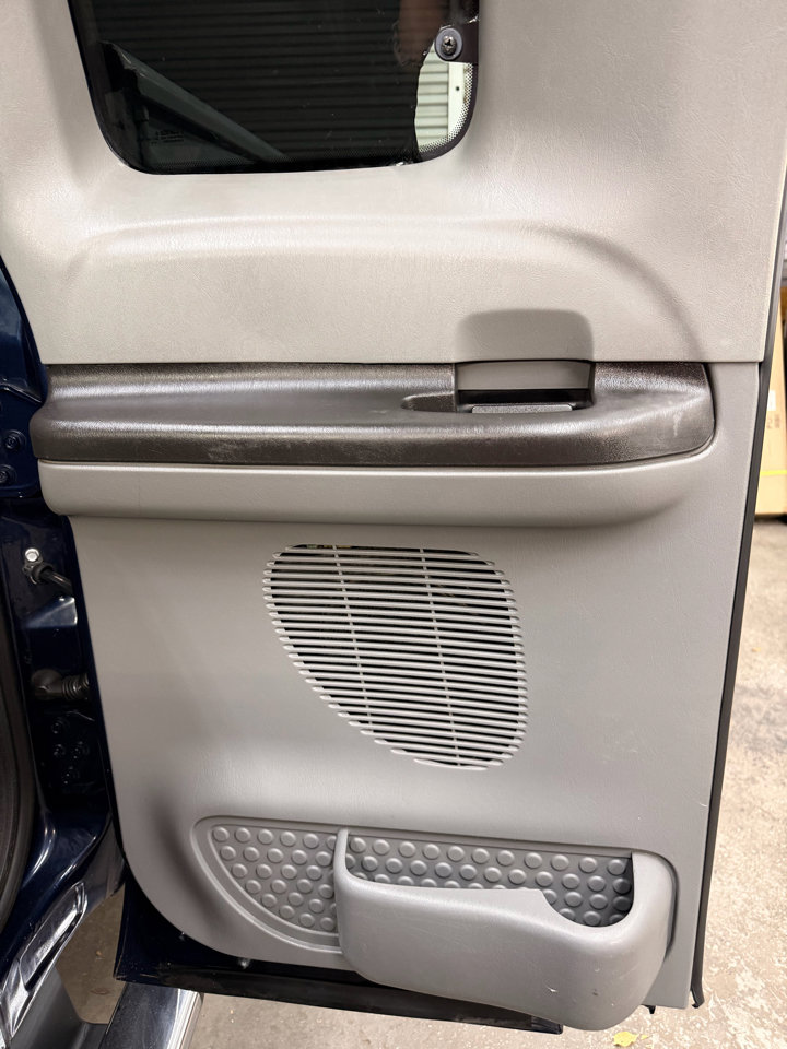 Used 2005 Ford F250 Lariat image 24