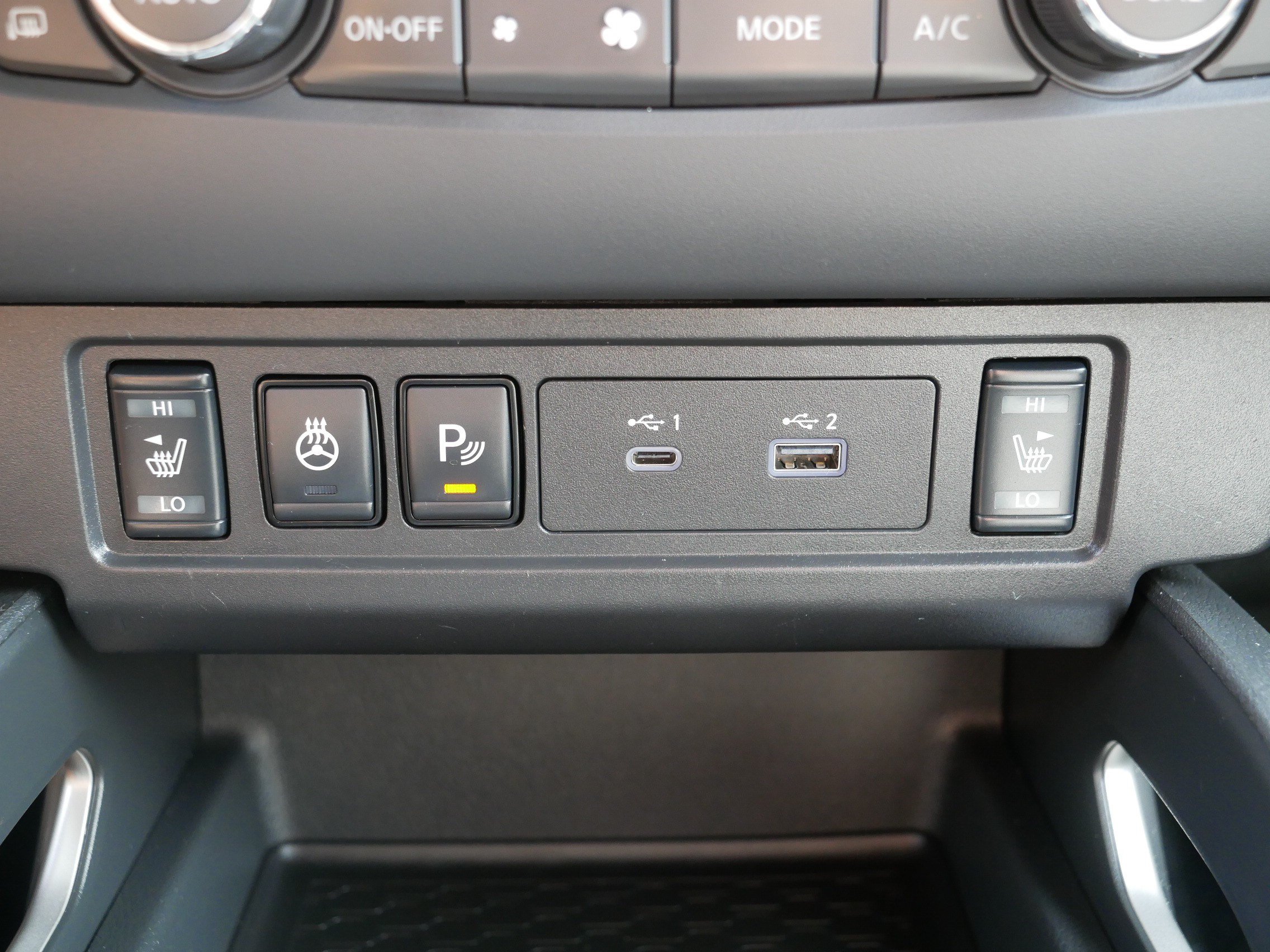 Certified 2024 Nissan Frontier SV w/ SV Convenience Package AWD/4WD image 32