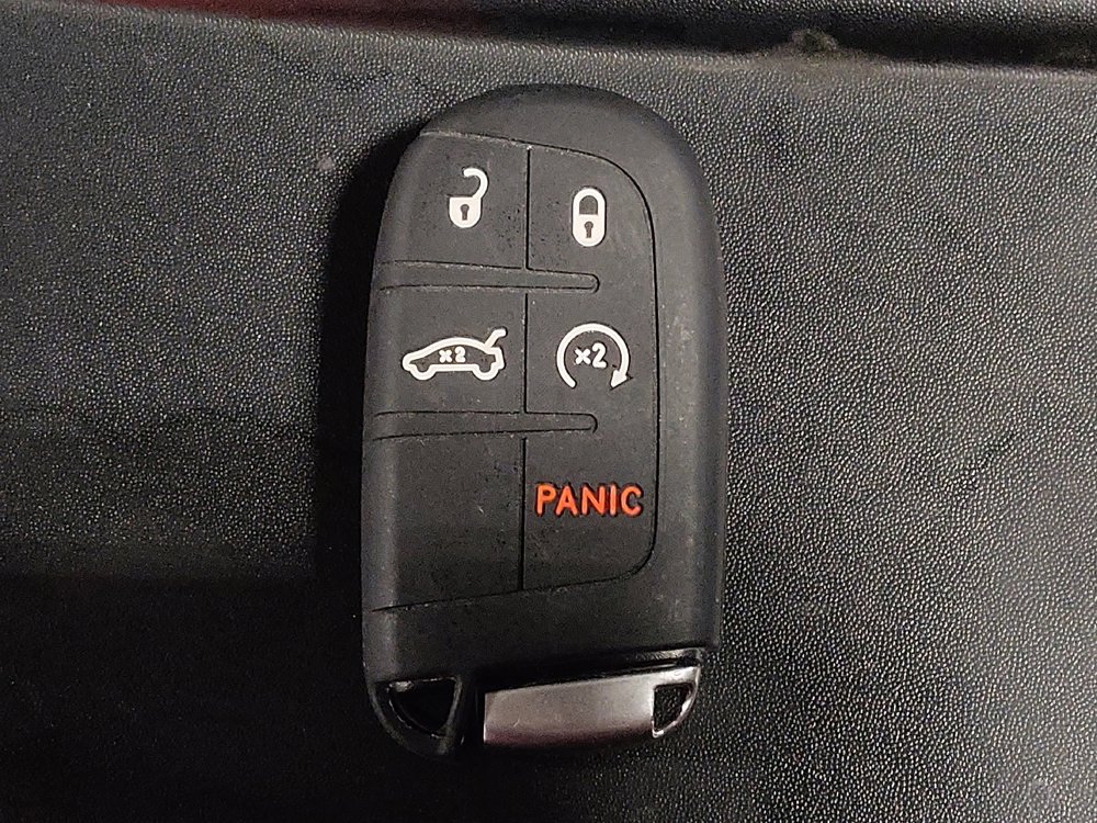 Used 2019 Jeep Grand Cherokee Limited image 32