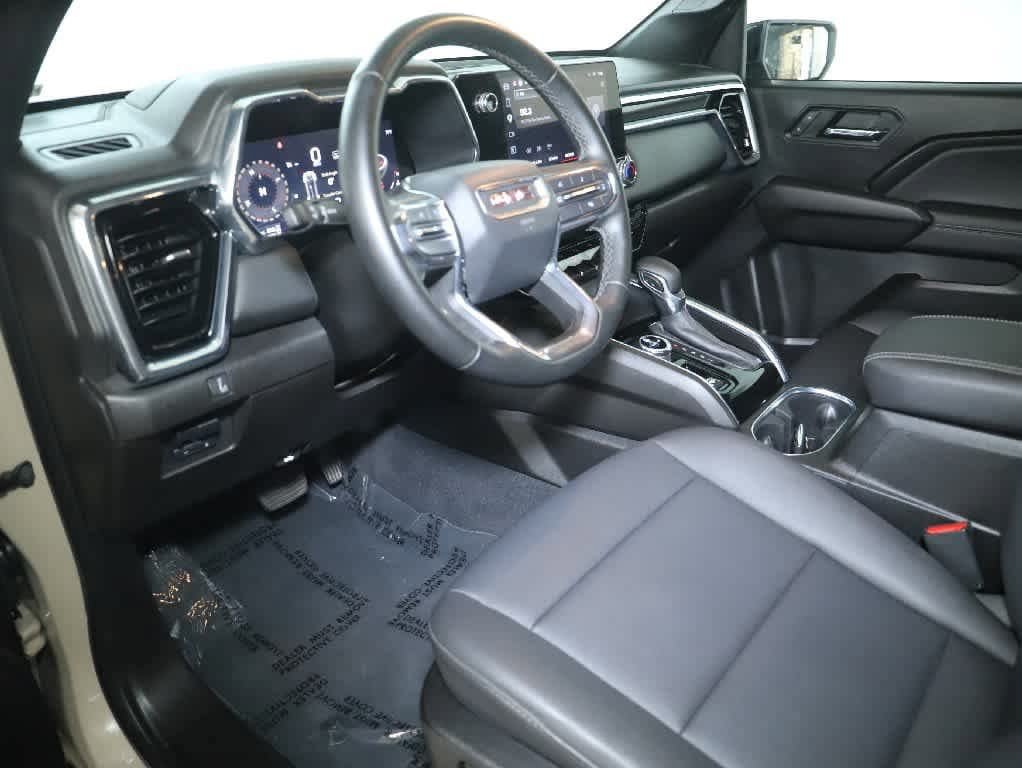 Used 2024 GMC Canyon Elevation w/ Elevation Premium Package AWD/4WD image 17