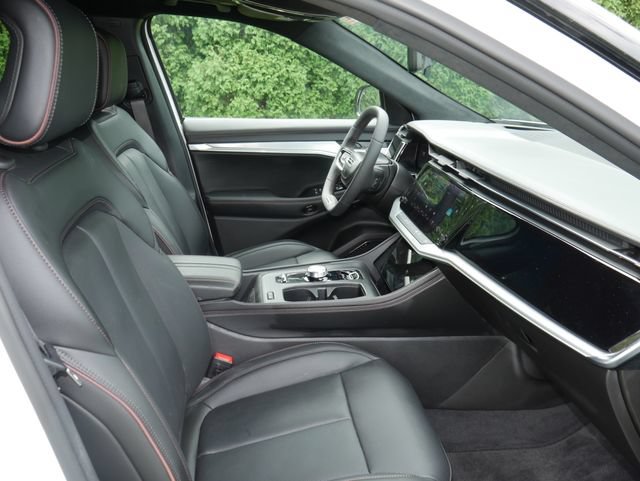 Used 2024 Jeep Wagoneer Launch Edition AWD/4WD image 24