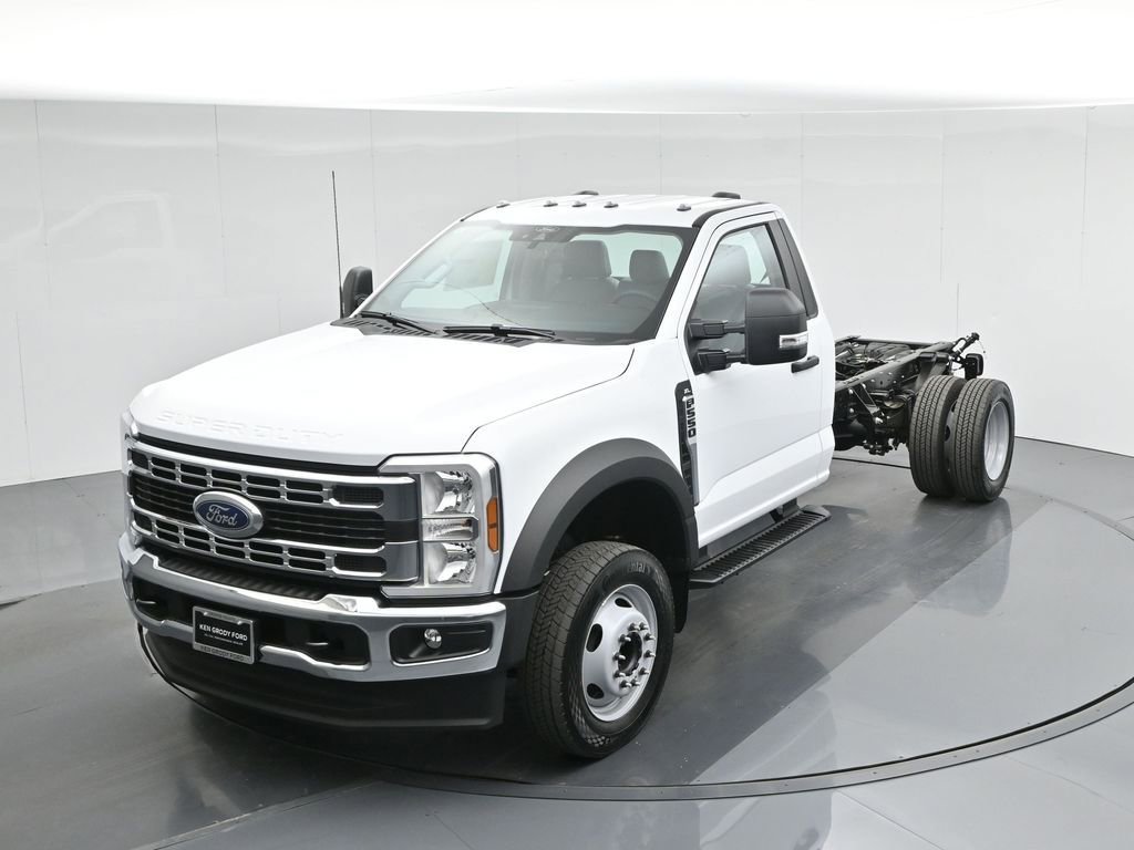 New 2025 Ford F550 XL image 29