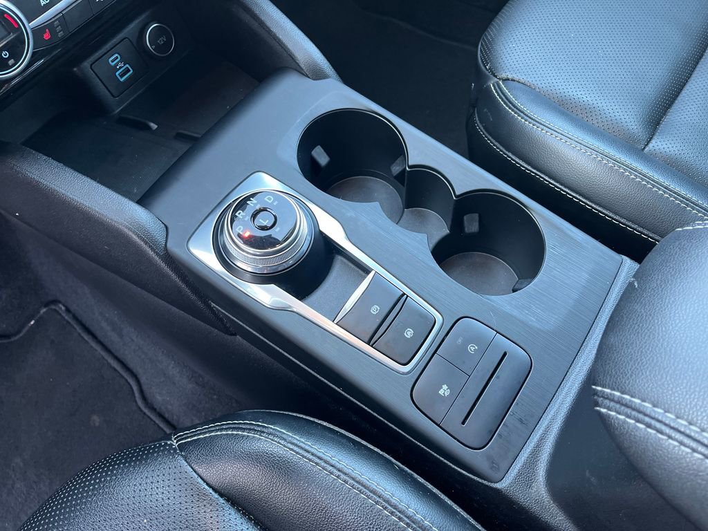 Used 2021 Ford Escape SEL w/ Technology Package image 26