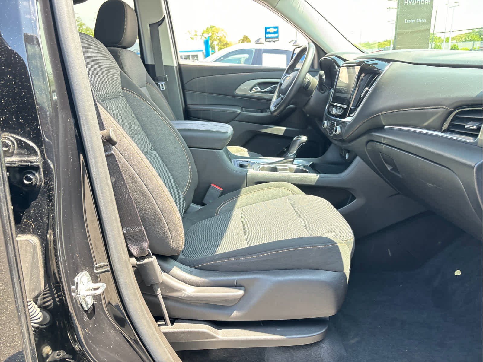 Used 2018 Chevrolet Traverse LT AWD/4WD image 19