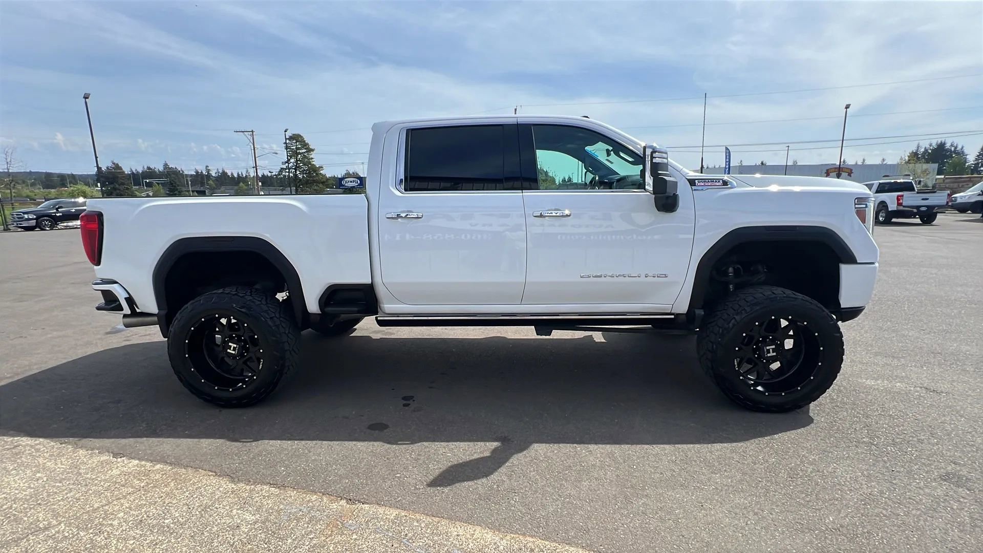 Used 2021 GMC Sierra 2500 Denali w/ Denali Ultimate Package AWD/4WD image 4