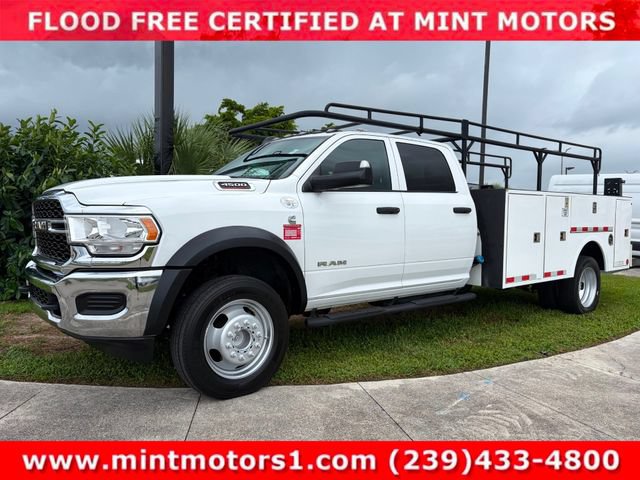 Used 2022 RAM 4500 Tradesman w/ Chrome Appearance Group AWD/4WD image 2