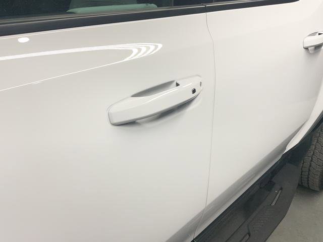 Used 2025 GMC Hummer EV 3X w/ LPO, Dark Essentials Package image 7