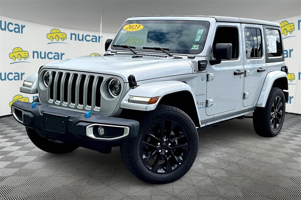 Used 2023 Jeep Wrangler Unlimited Sahara image 3