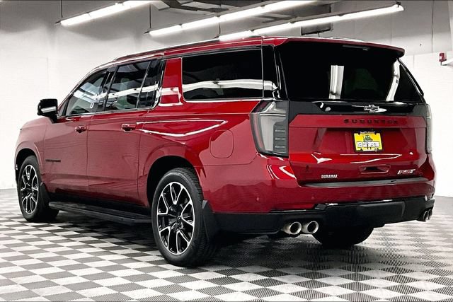 Used 2026 Chevrolet Suburban RST w/ RST Capability Package AWD/4WD image 2