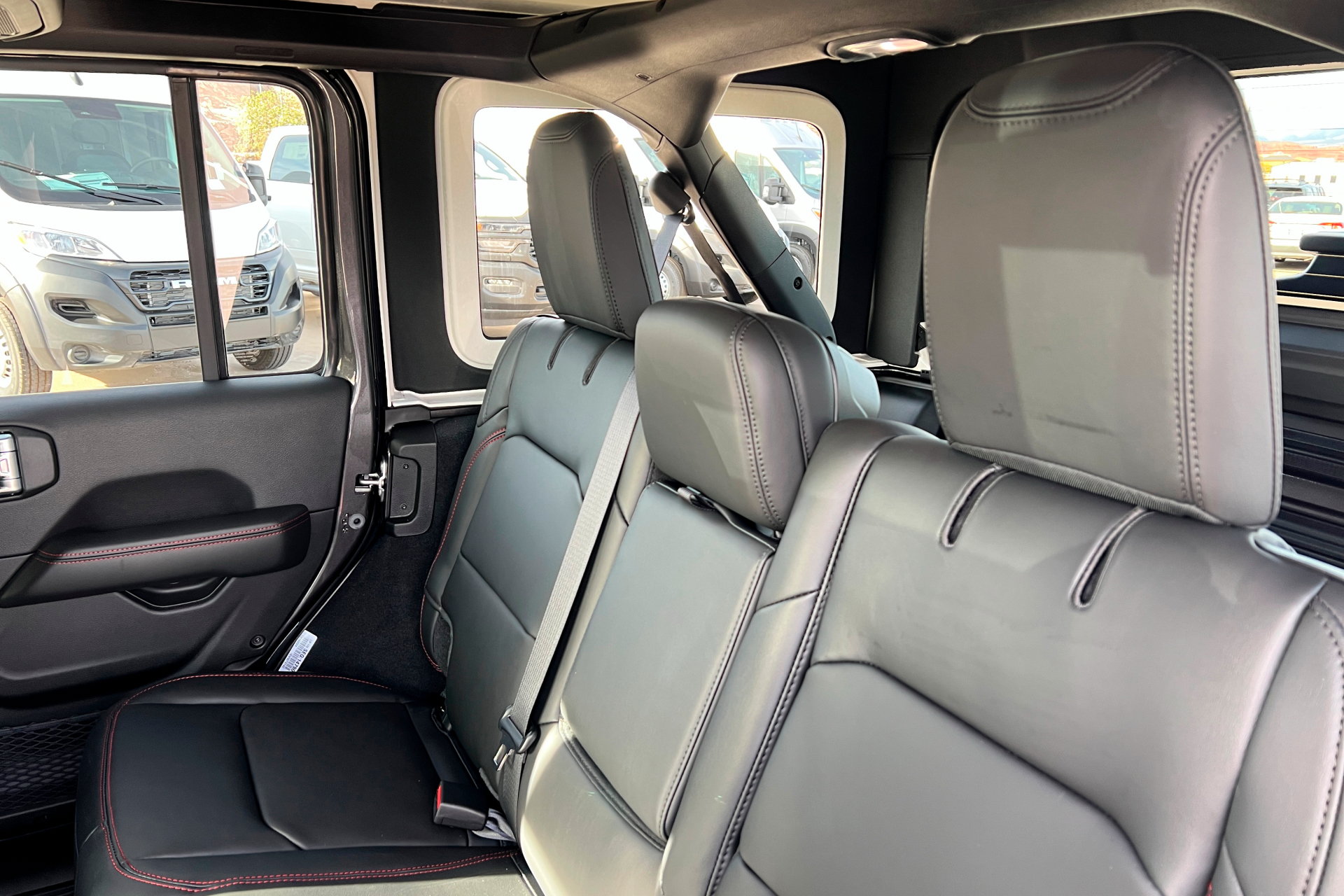 New 2026 Jeep Wrangler Unlimited Rubicon AWD/4WD image 20