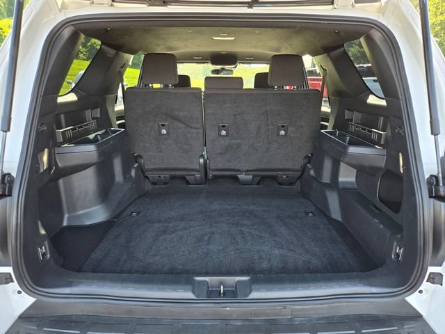 Used 2025 Toyota 4Runner SR5 AWD/4WD image 18