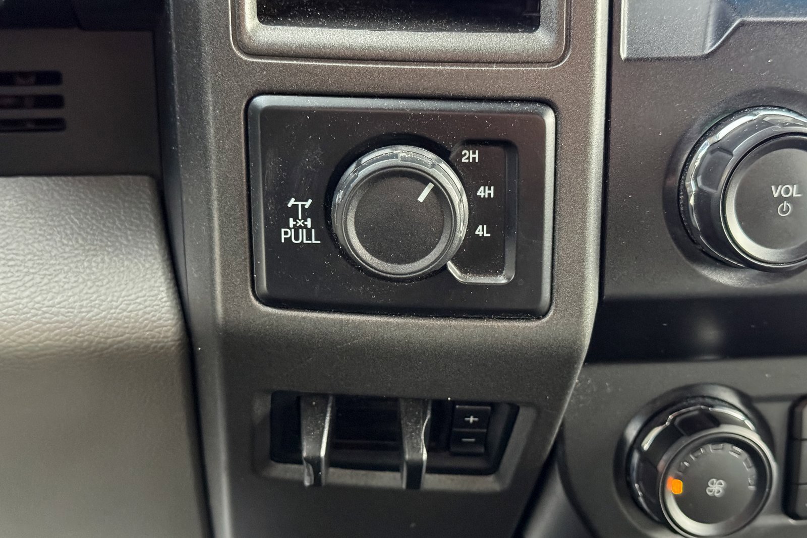 Used 2019 Ford F250 XL w/ STX Appearance Package image 20