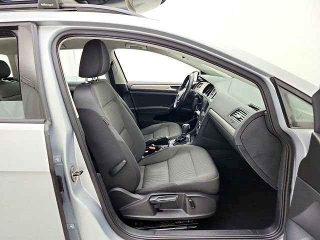 Used 2017 Volkswagen Golf S AWD/4WD image 18