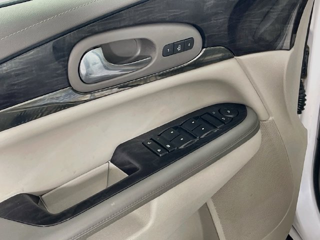 Used 2016 Buick Enclave Leather w/ Trailering Package FWD image 17