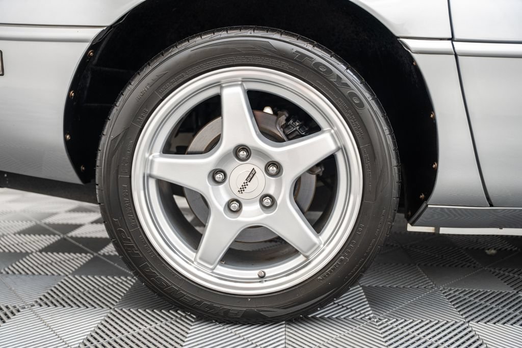 Used 1996 Chevrolet Corvette Coupe RWD image 18