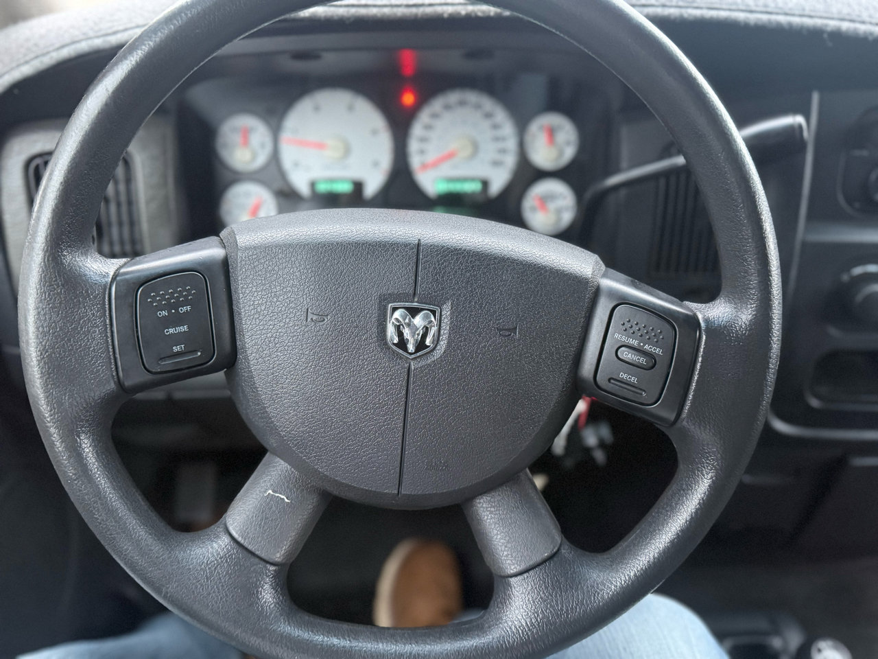 Used 2005 Dodge Ram 2500 Truck SLT w/ Trailer Tow Group image 15