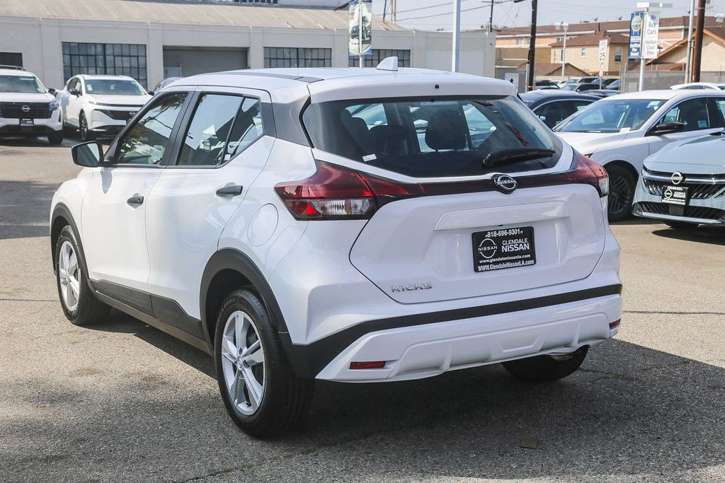 Certified 2025 Nissan Kicks Play S image 6