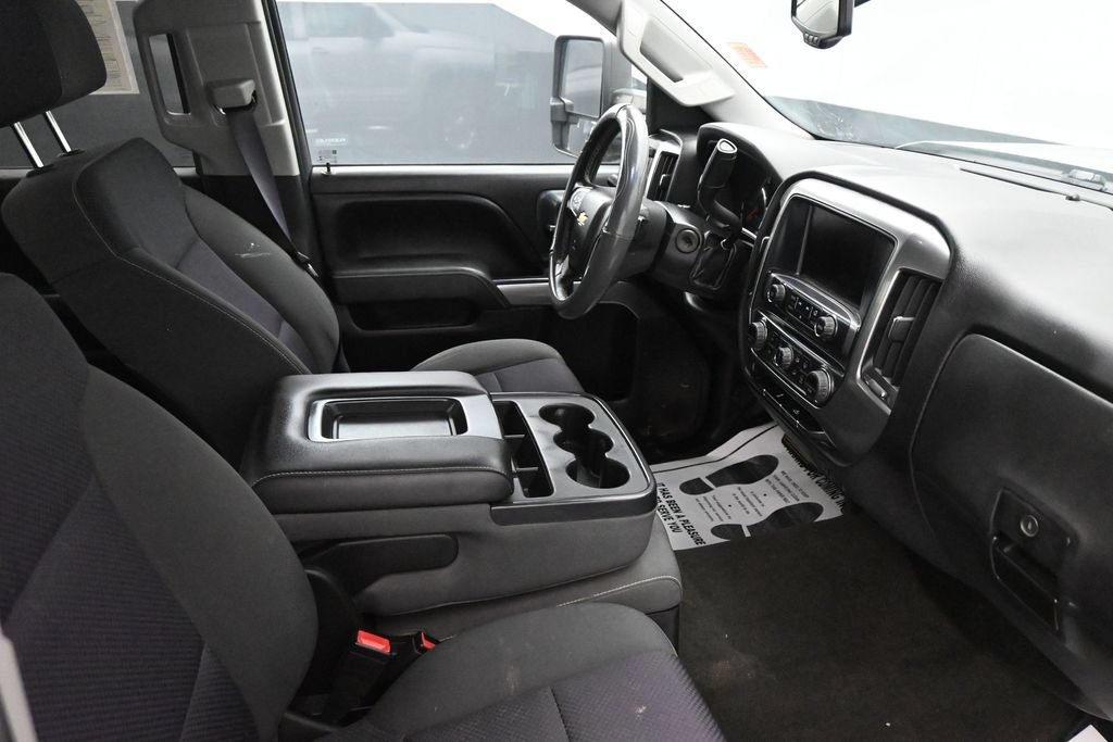Used 2015 Chevrolet Silverado 2500 LT w/ LT Convenience Package AWD/4WD image 10