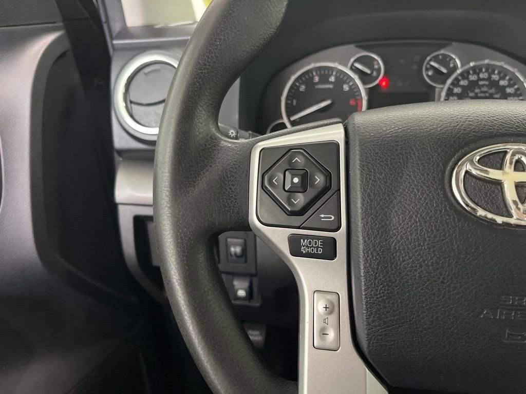 Used 2016 Toyota Tundra SR5 w/ SR5 Upgrade Package image 7