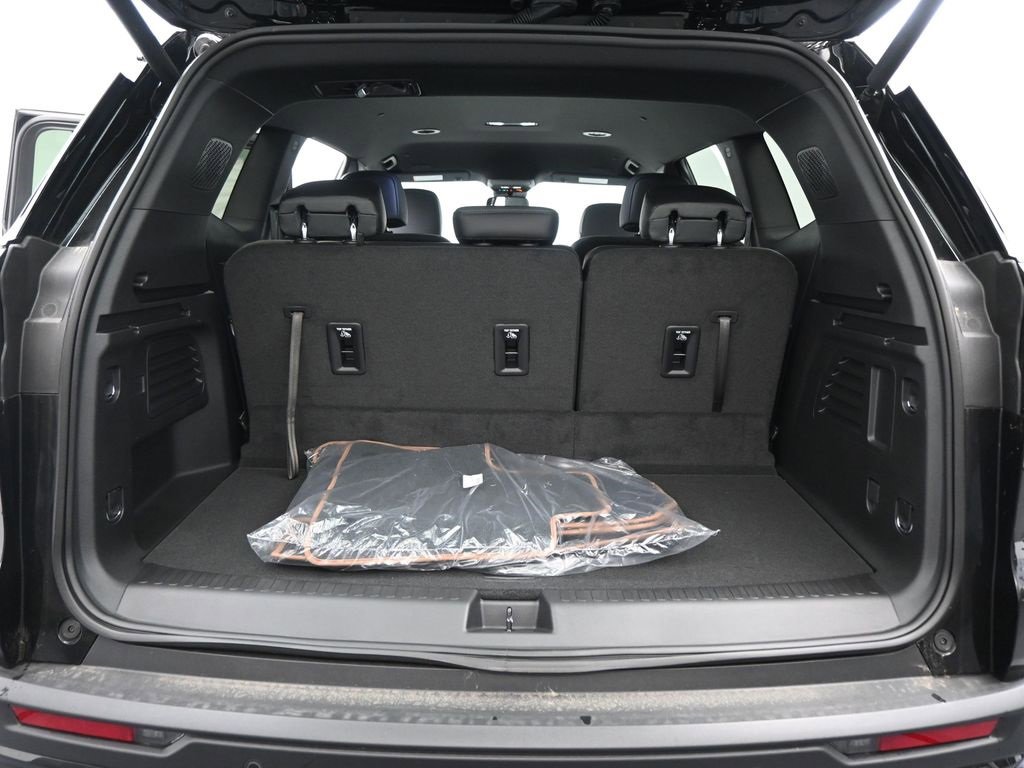 New 2025 GMC Acadia AT4 w/ LPO, Floor Liner Package image 27