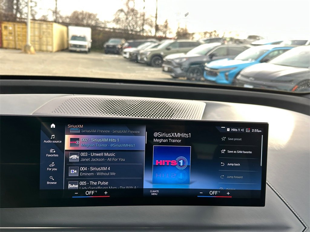 Used 2023 BMW iX xDrive50 w/ Premium Package image 16