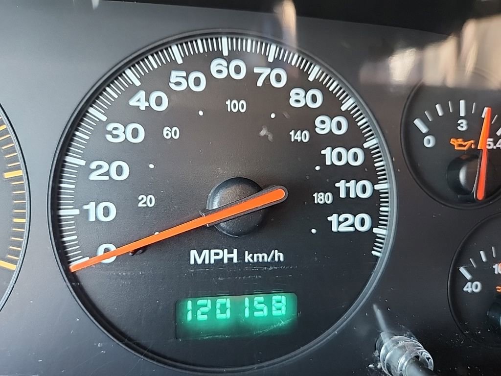 Used 2001 Jeep Grand Cherokee Laredo AWD/4WD image 16