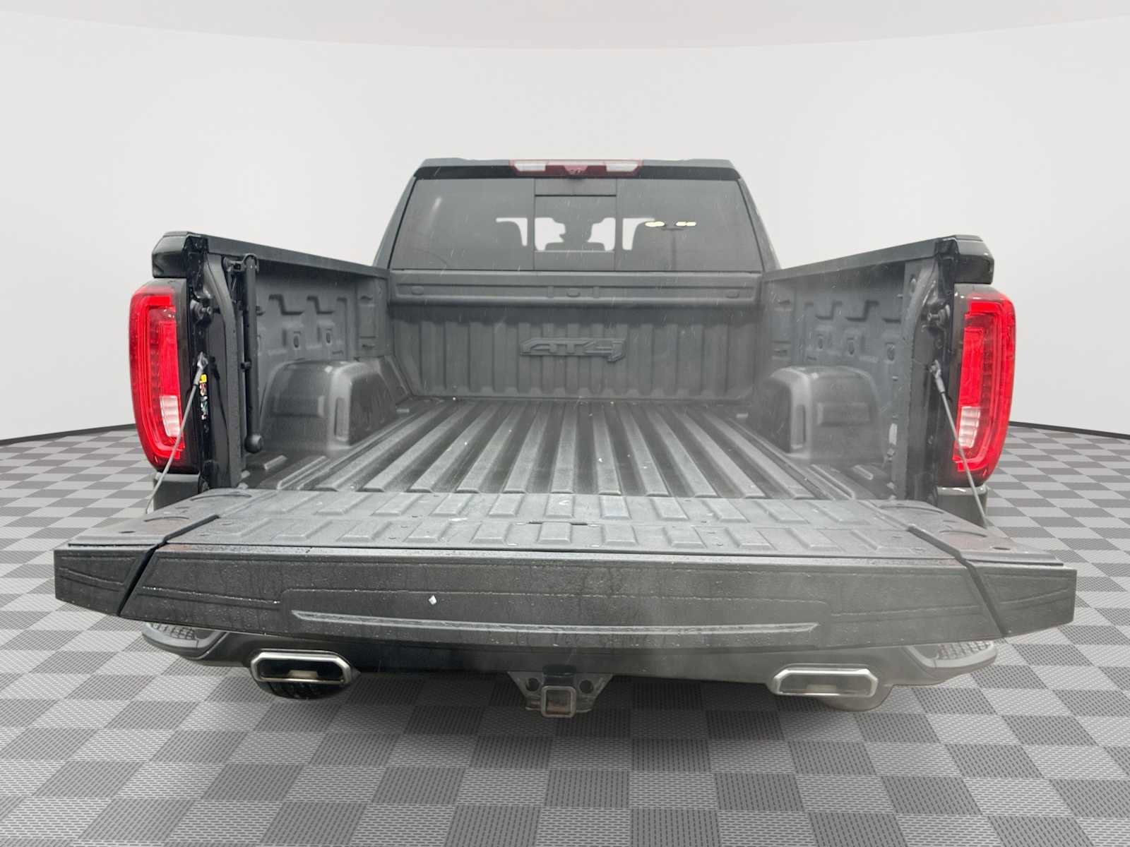 Certified 2023 GMC Sierra 1500 AT4 w/ Technology Package image 27
