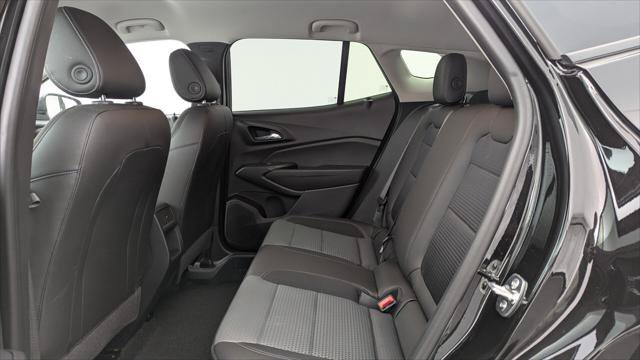 Used 2026 Chevrolet Trax LT FWD image 16