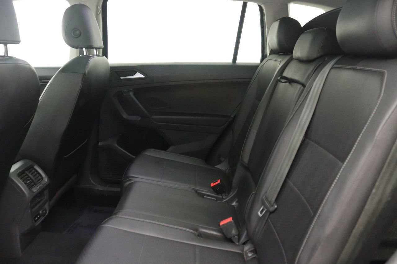 Used 2019 Volkswagen Tiguan SEL image 34
