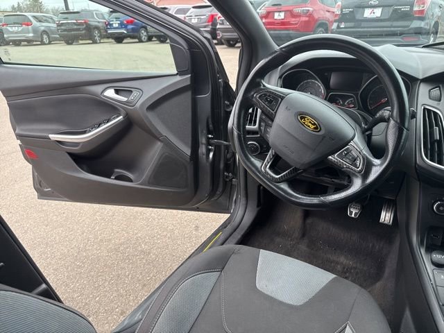 Used 2018 Ford Focus ST image 15