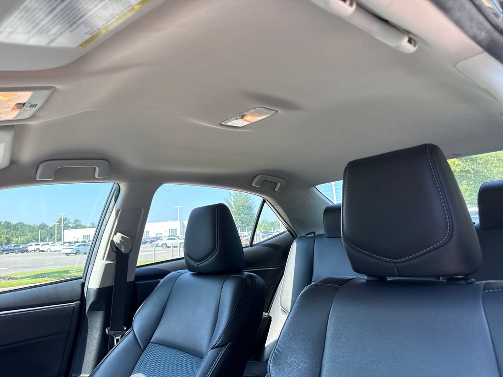 Used 2015 Toyota Corolla S FWD image 30