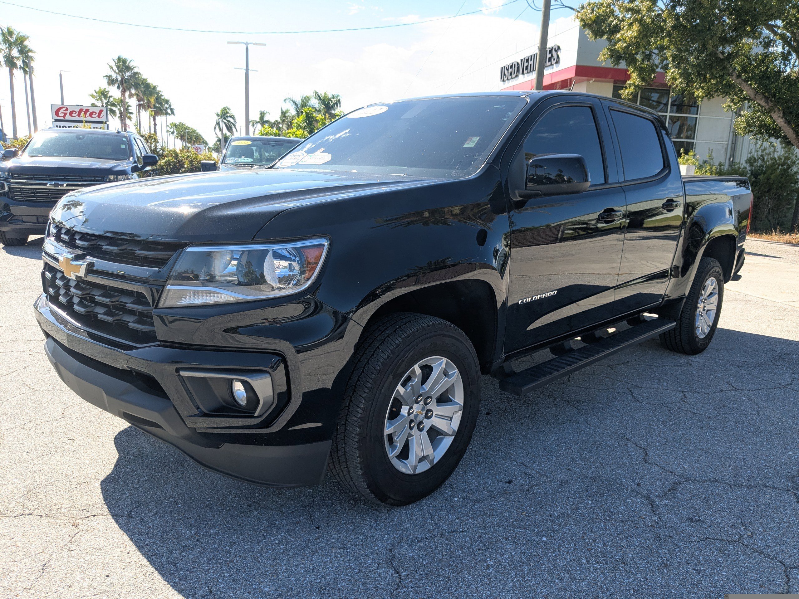 Used 2022 Chevrolet Colorado LT w/ LT Convenience Package image 8