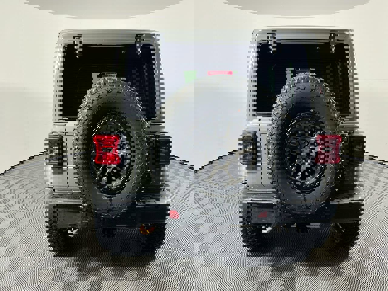 Used 2023 Jeep Wrangler Rubicon 392 w/ Xtreme Recon 35" Tire Package image 4