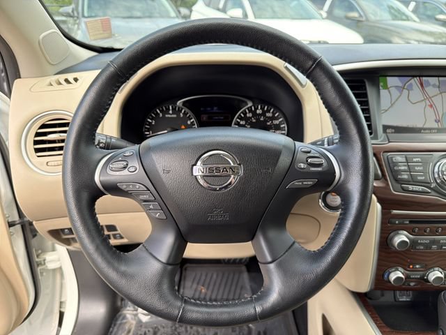 Used 2020 Nissan Pathfinder Platinum AWD/4WD image 24
