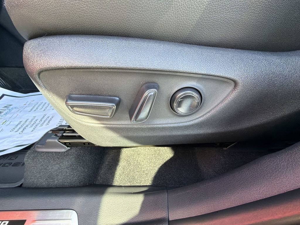 Used 2026 Toyota Grand Highlander Limited image 18