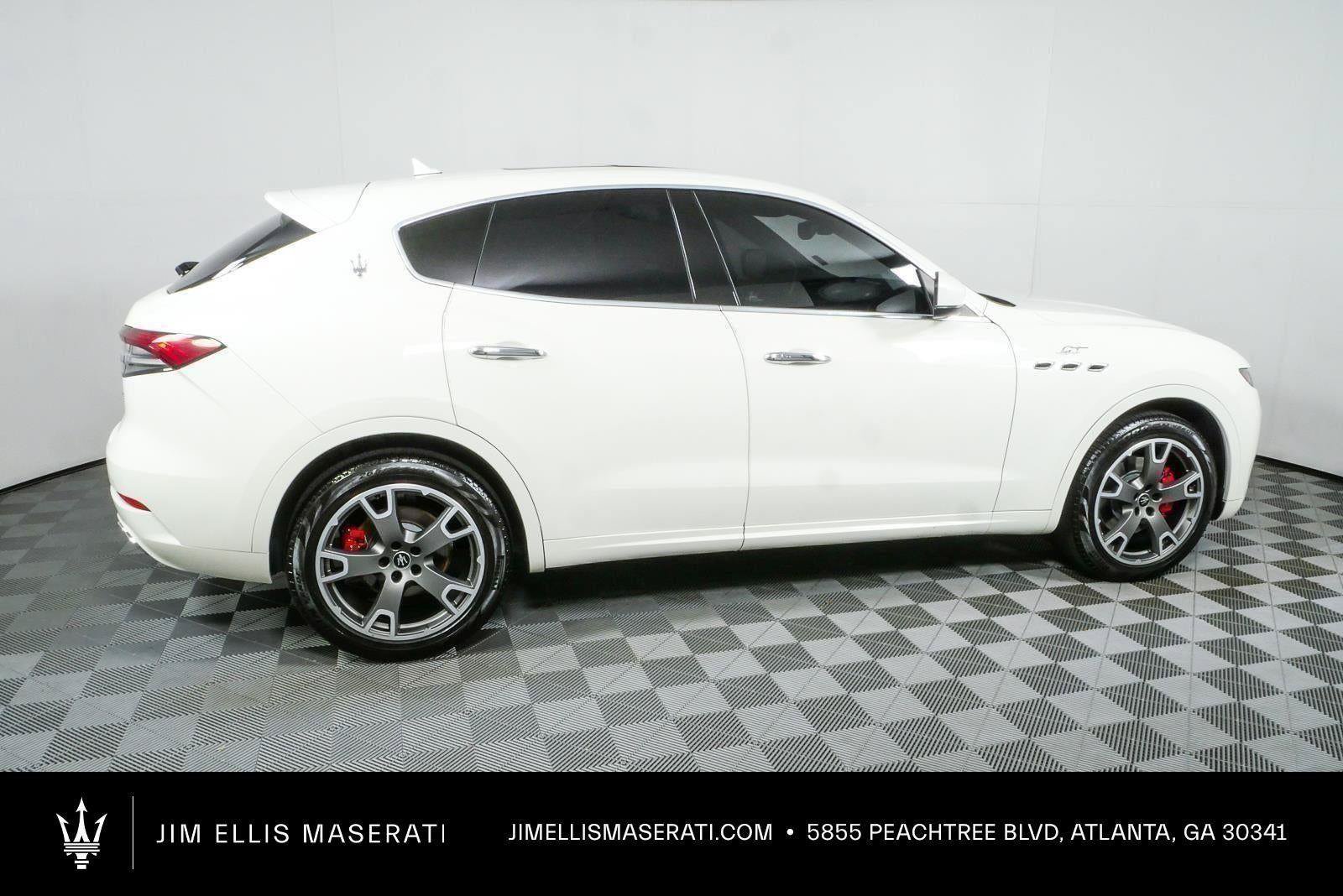 Used 2023 Maserati Levante GT AWD/4WD image 29