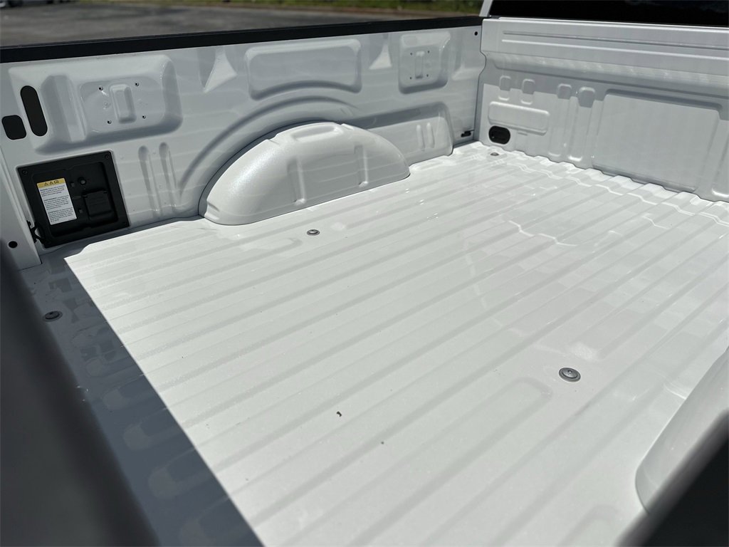 New 2025 Ford F150 Lariat w/ Equipment Group 502A High image 29