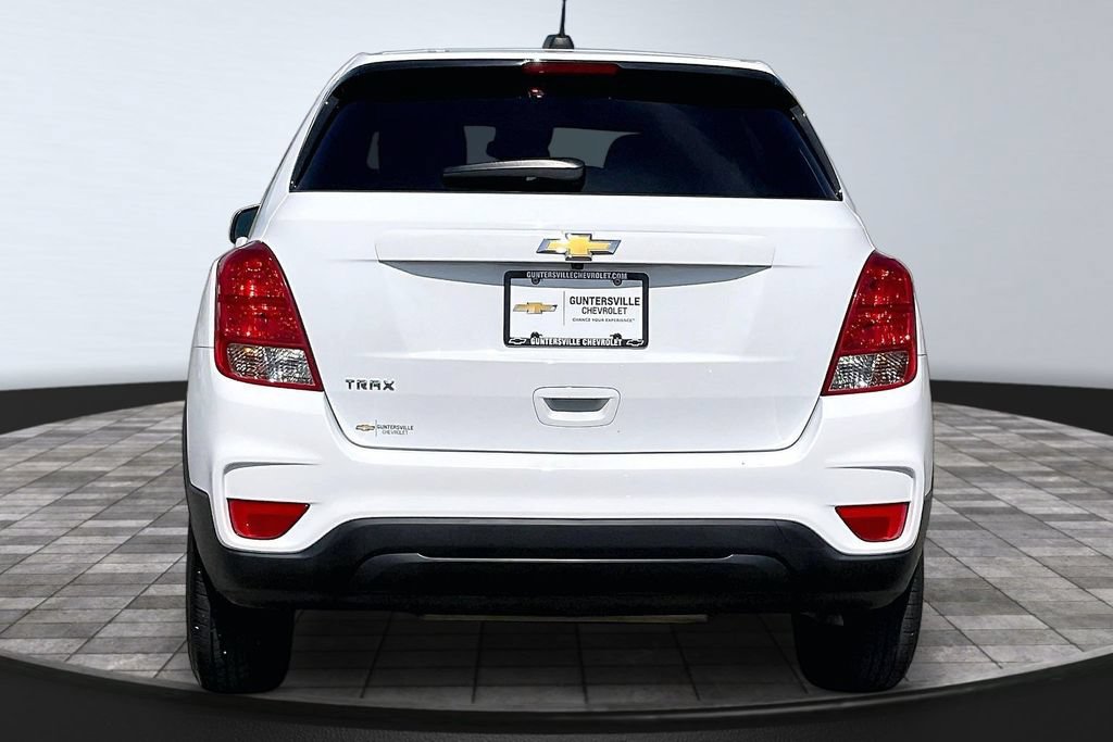 Used 2022 Chevrolet Trax LS w/ Tint and Cruise Package FWD image 4