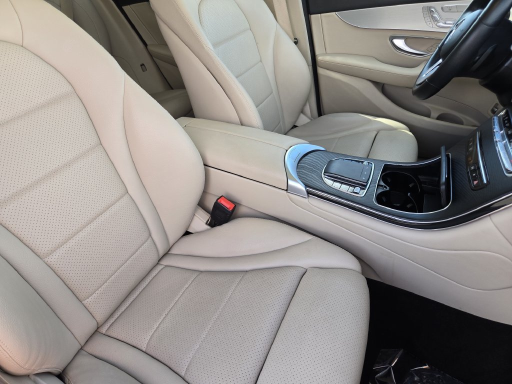Used 2022 Mercedes-Benz GLC 300 image 14
