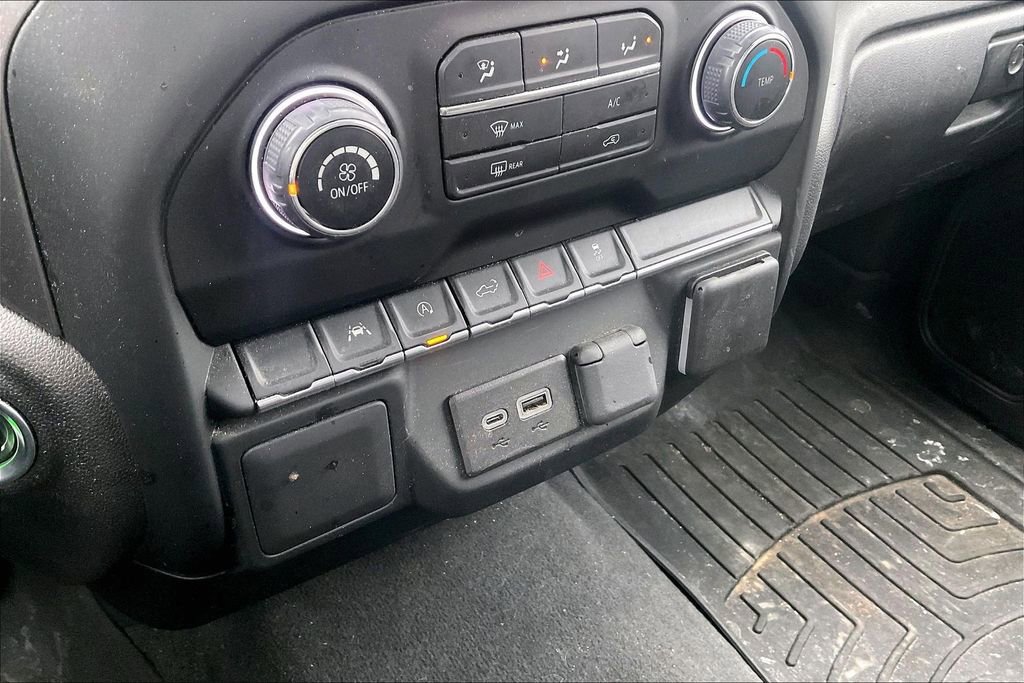 Used 2022 Chevrolet Silverado 1500 Custom w/ LPO, Dark Essentials Package image 17