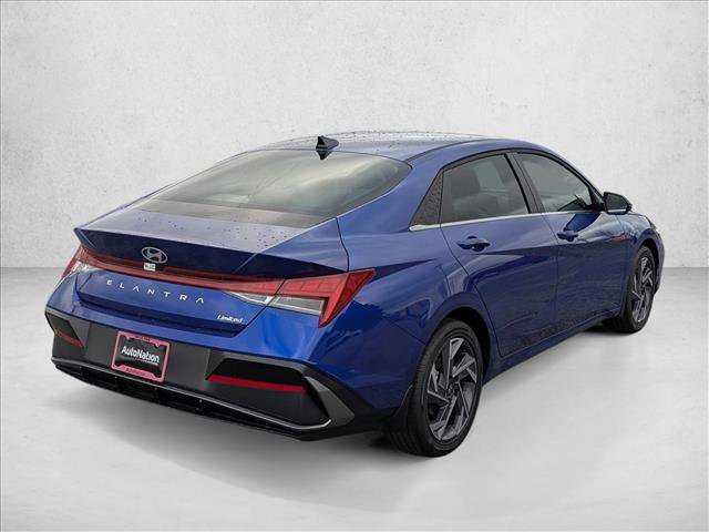 New 2026 Hyundai Elantra Limited FWD image 5