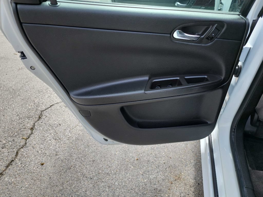 Used 2014 Chevrolet Impala Limited LS FWD image 18