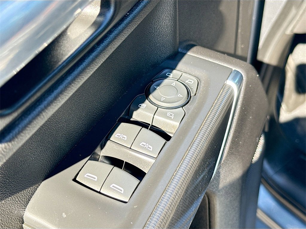 Used 2021 GMC Sierra 1500 AT4 image 17