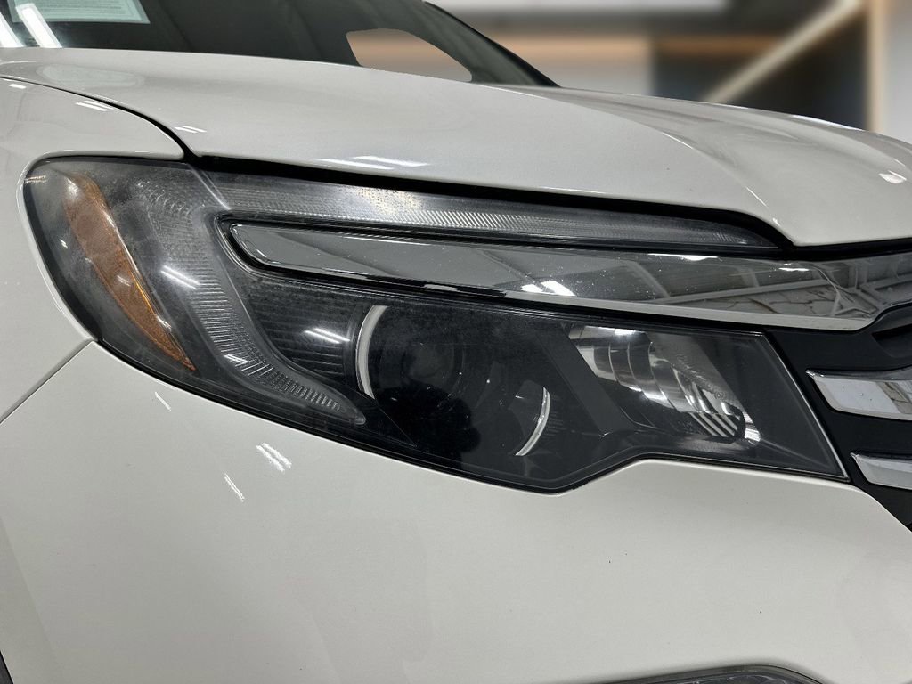 Used 2018 Honda Pilot EX image 10