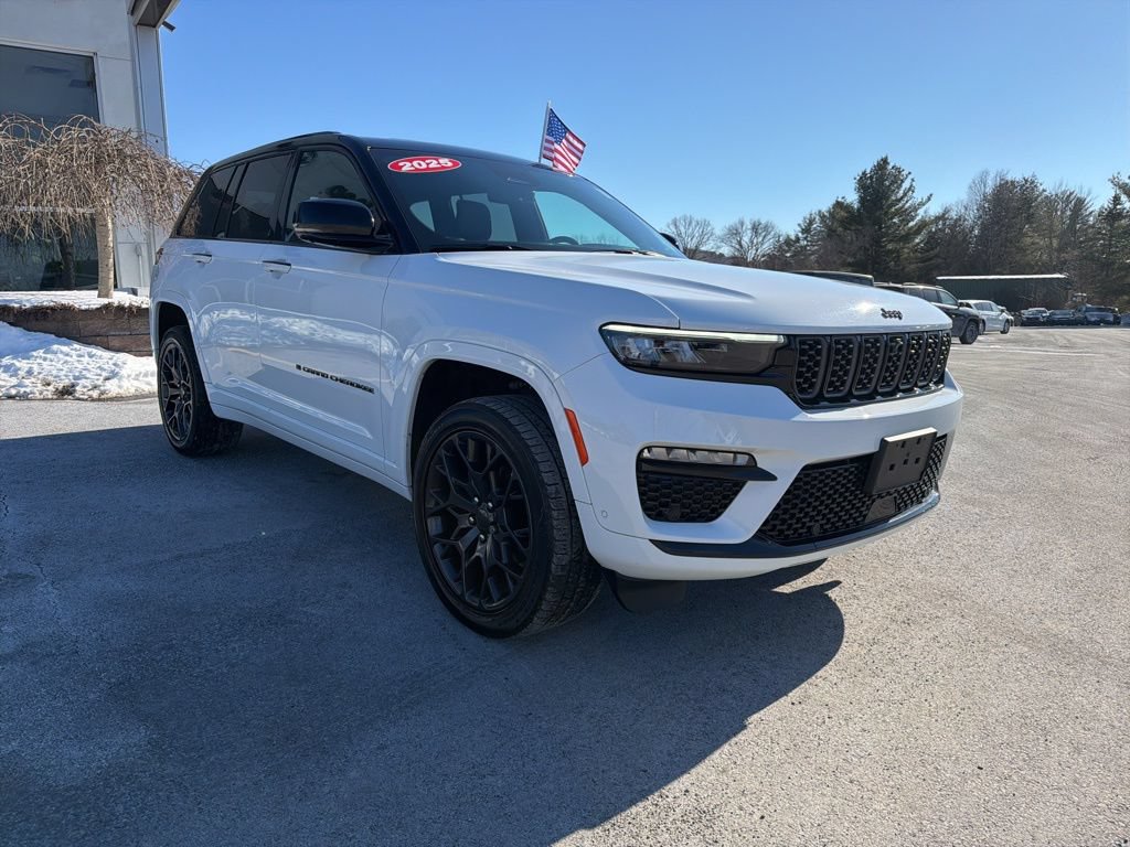 Used 2025 Jeep Grand Cherokee Summit AWD/4WD 360° Tour