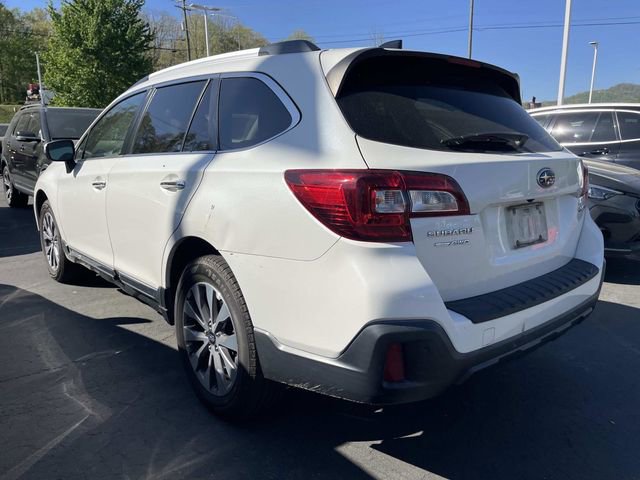 Used 2019 Subaru Outback 2.5i Touring image 2