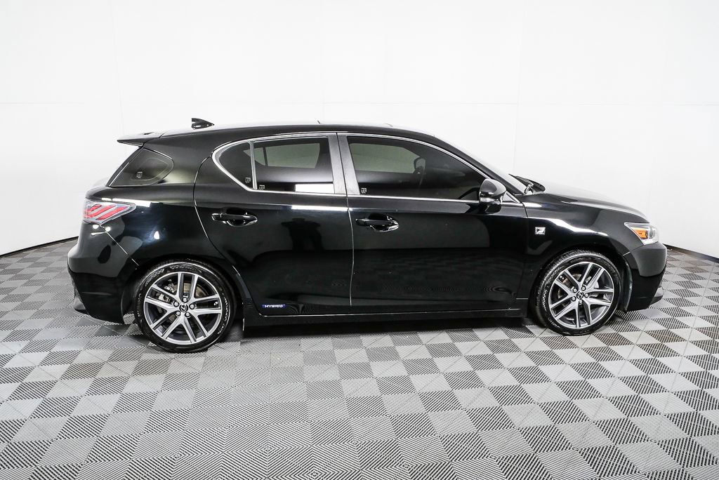 Used 2017 Lexus CT 200h image 24