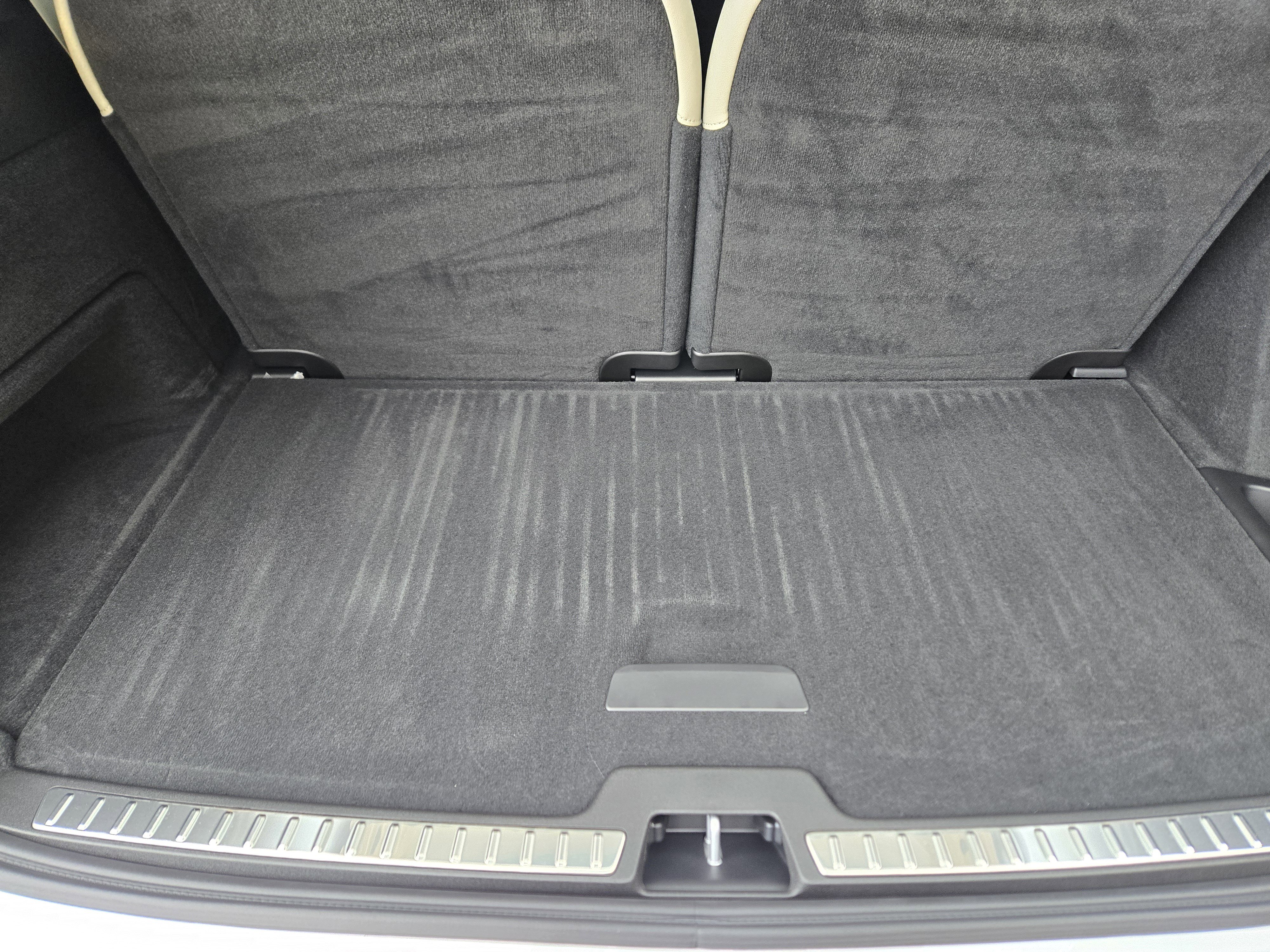 New 2026 Volvo XC90 B6 Ultra w/ Protection Package image 35